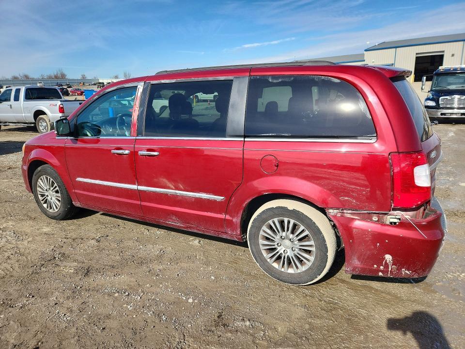 2013 Chrysler Town & Country Touring l