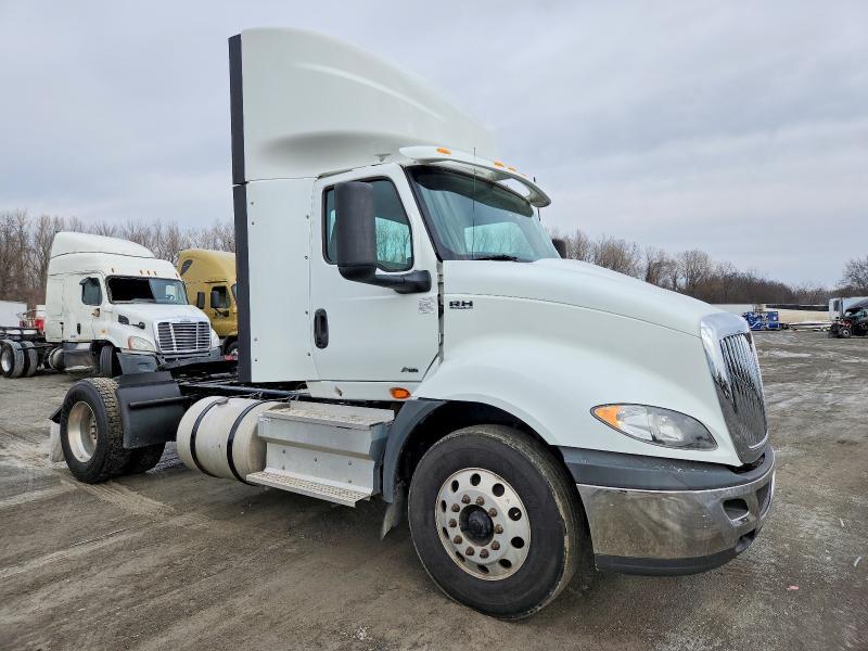2019 International RH613 Semi Truck
