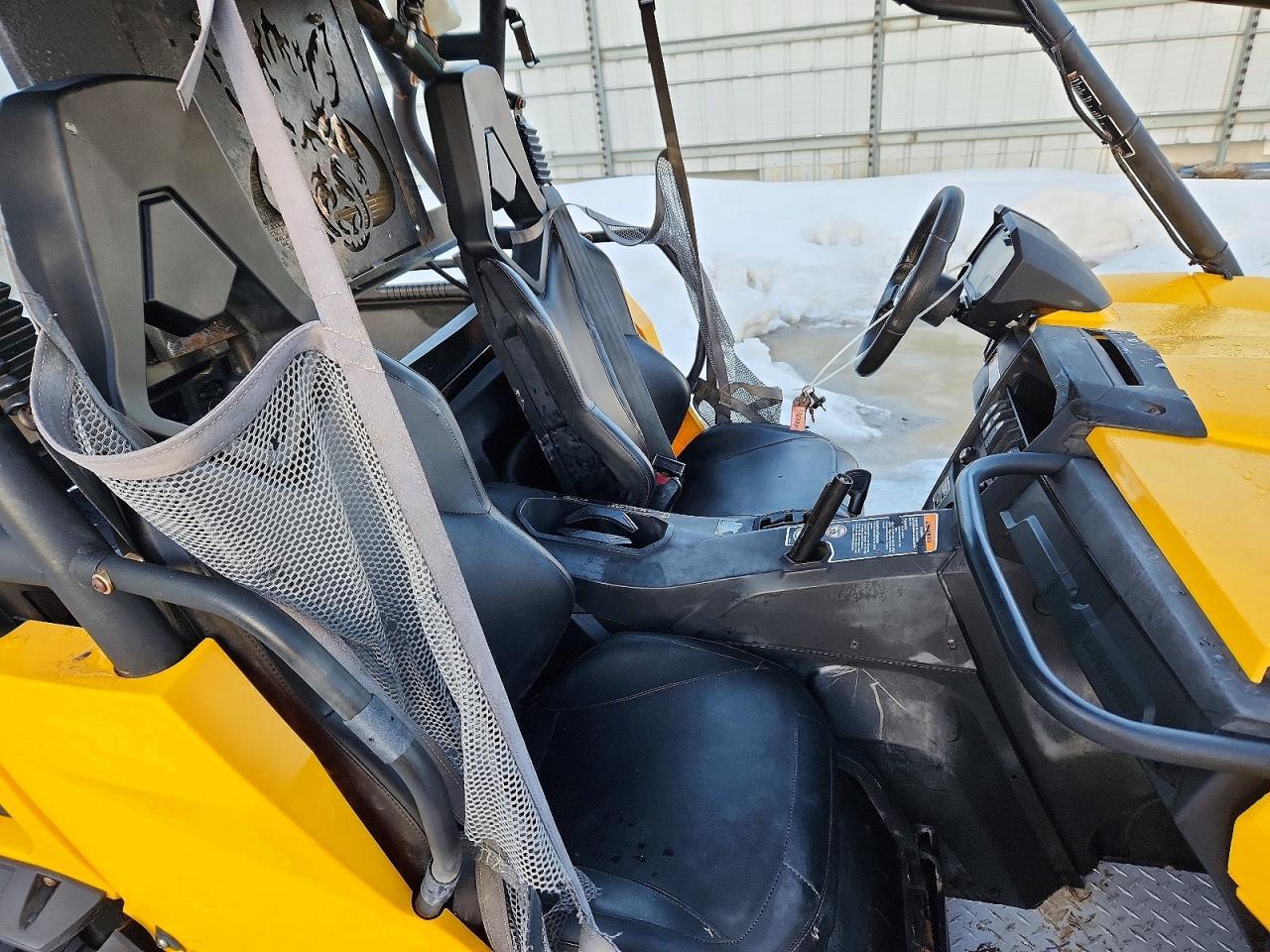 2012 Can-Am 2012  Commander-Dune Buggy