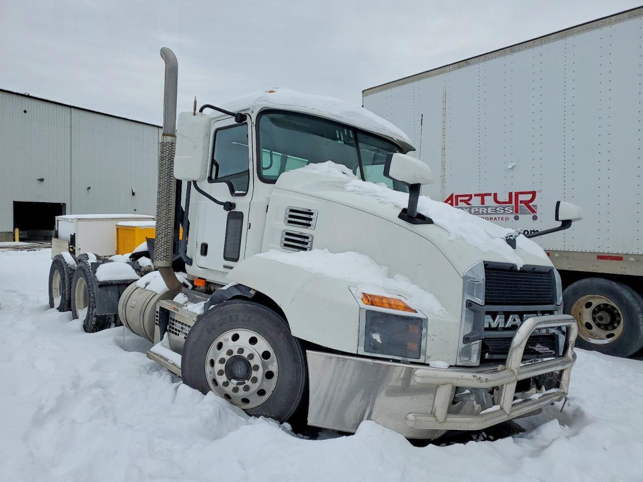 2023 Mack Anthem Semi Truck