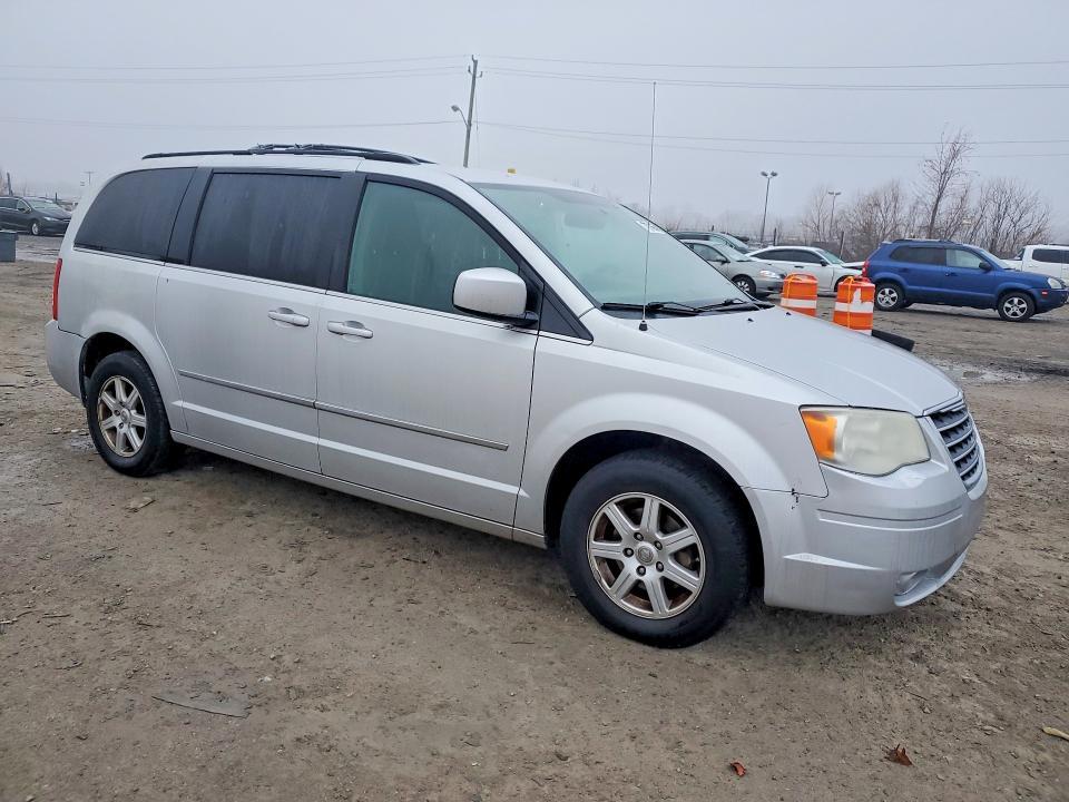 2010 Chrysler Town & Country Touring