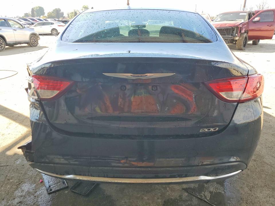 2016 Chrysler 200 Limited