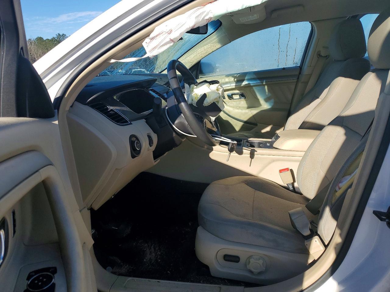 2018 Ford Taurus sel