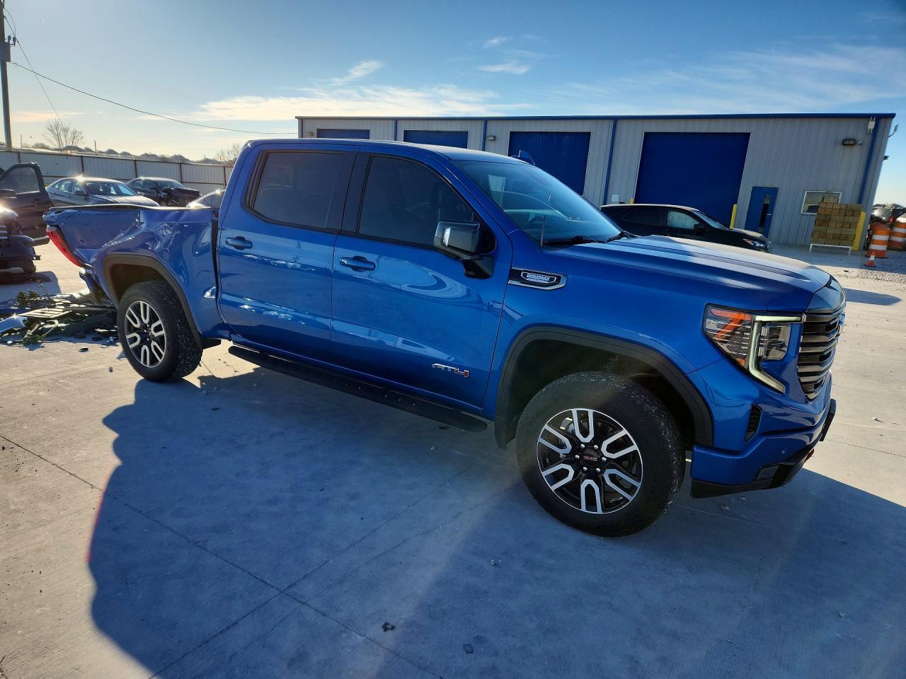 2023 GMC Sierra K1500 AT4