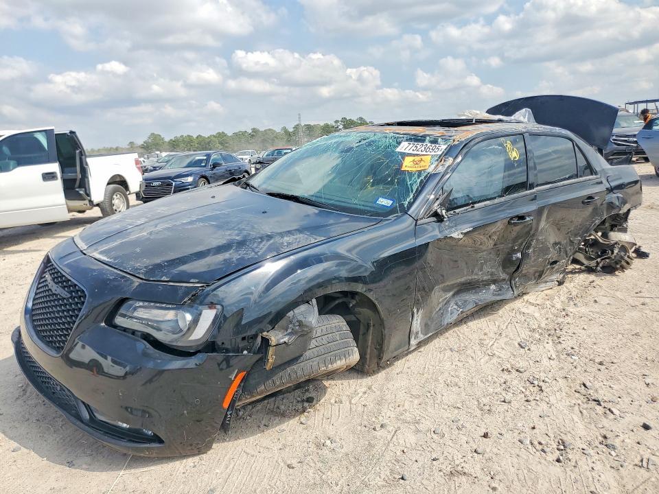 2022 Chrysler 300 s