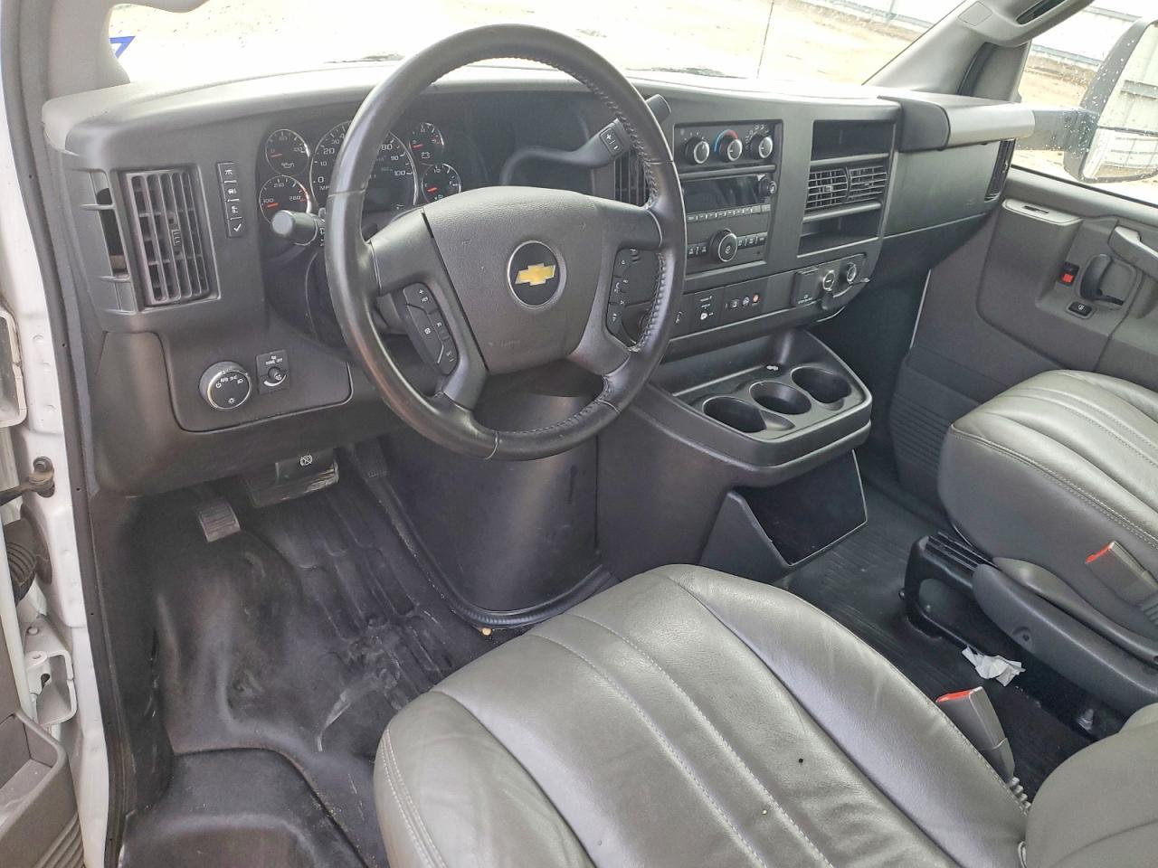 2022 Chev Express G3500