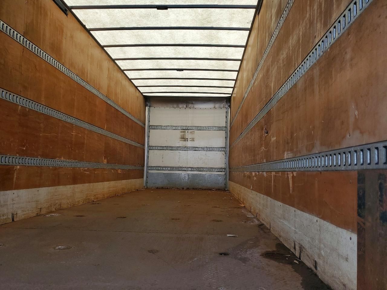 2017 Freightliner Business Class M2 BOX Truck