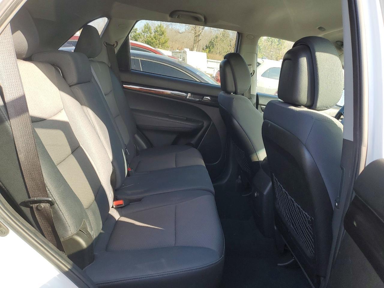 2013 KIA Sorento lx