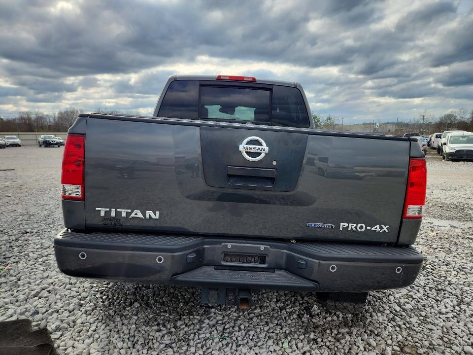 2011 Nissan Titan SV
