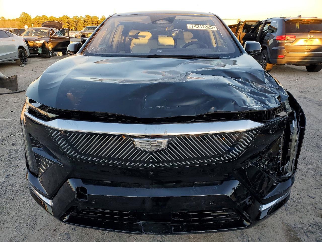 2025 Cadillac Optiq Luxury