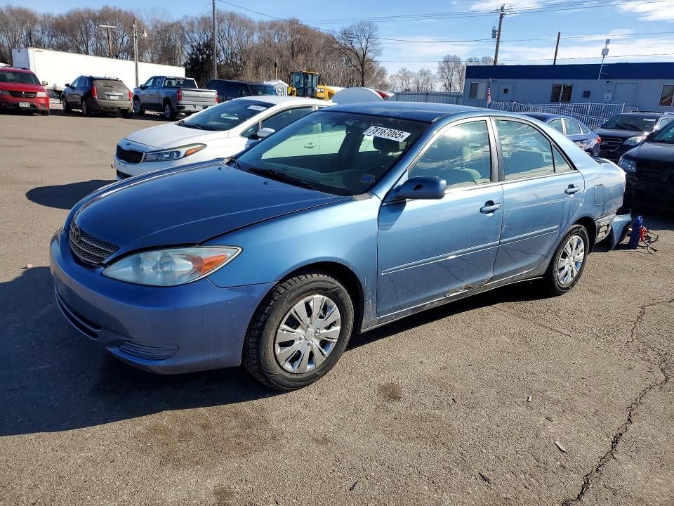 2004 Toyota Camry le