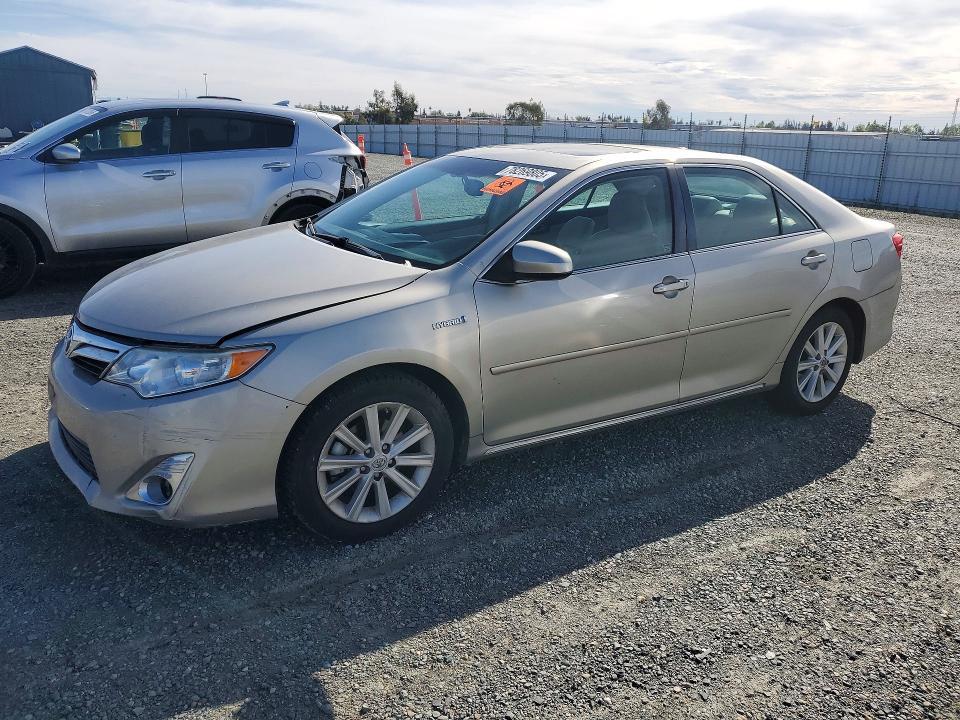 2014 Toyota Camry Hybrid