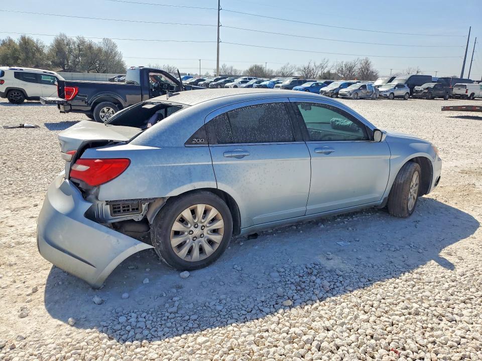 2014 Chrysler 200 lx