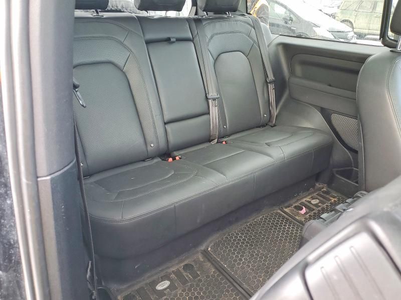 2023 Land Rover Defender 90 s