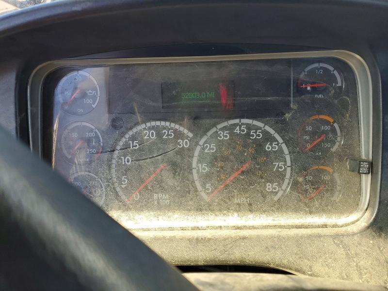 2006 Freightliner Business Class M2 Roll-off Container Truck