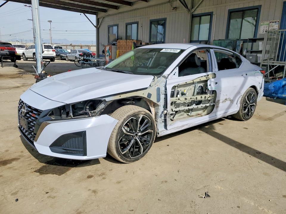 2025 Nissan Altima