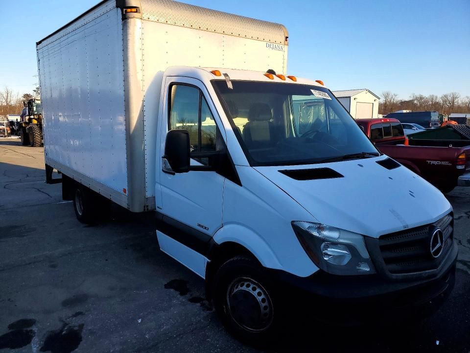 2016 Mercedes-Benz Sprinter box Truck