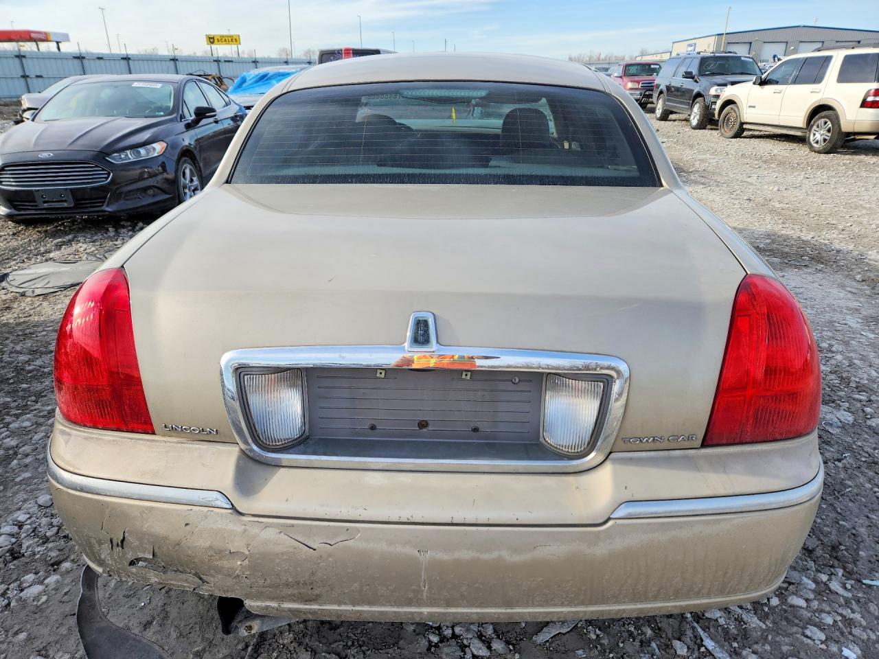 2006 Lincoln Town car Signature Limited