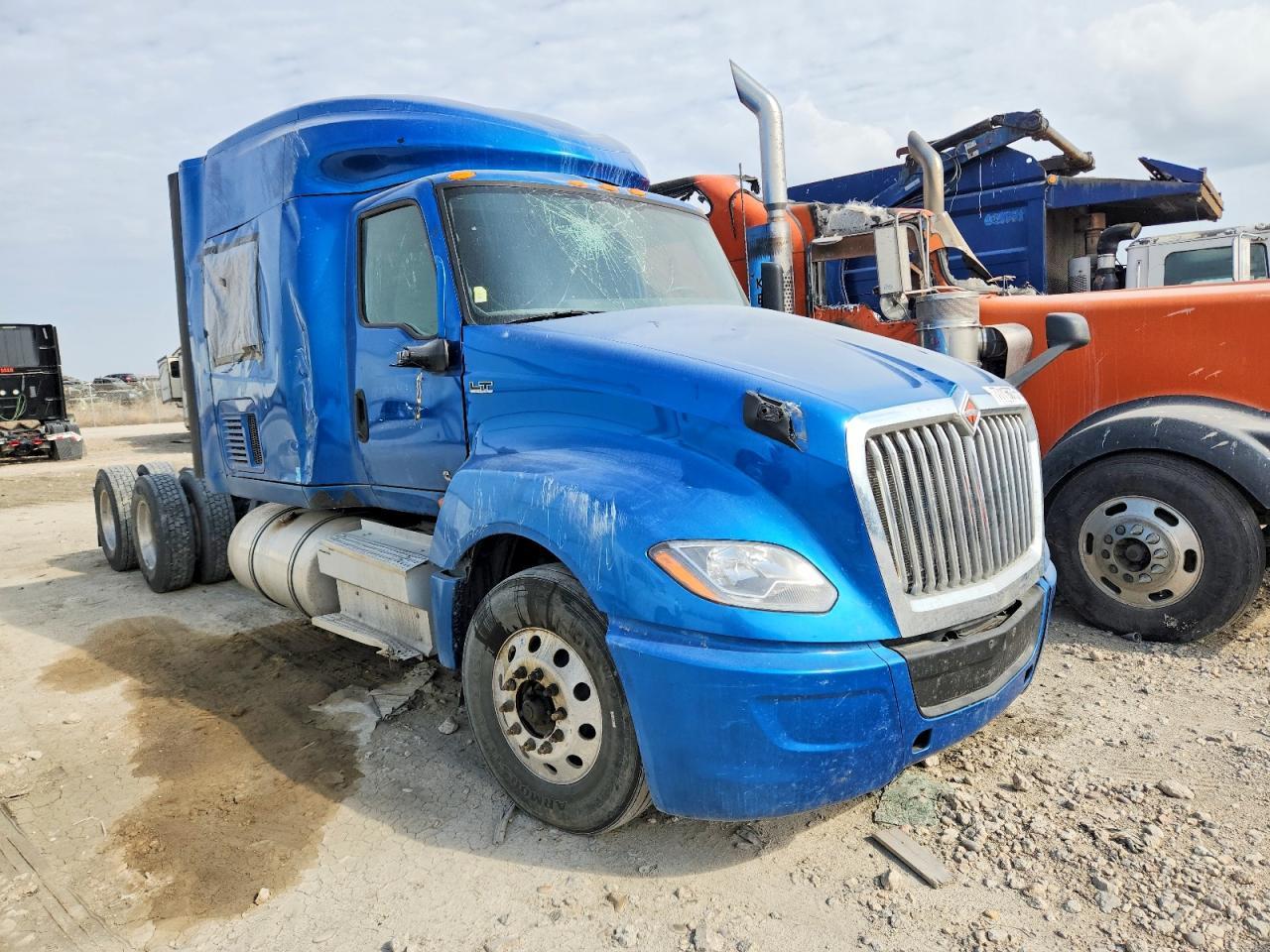 2020 International LT625 Semi Truck