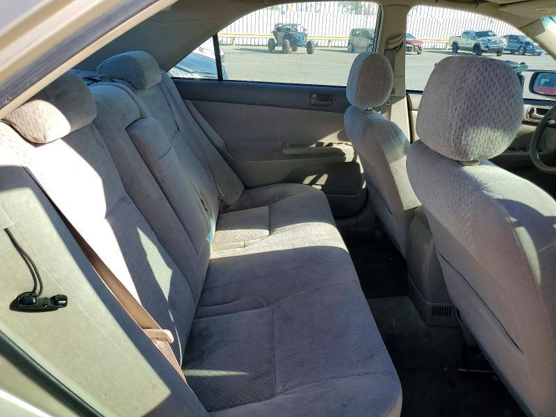2002 Toyota Camry le