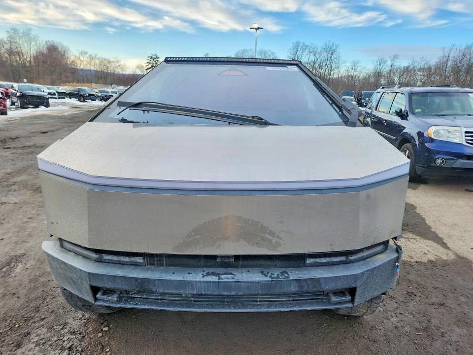 2024 Tesla Cybertruck