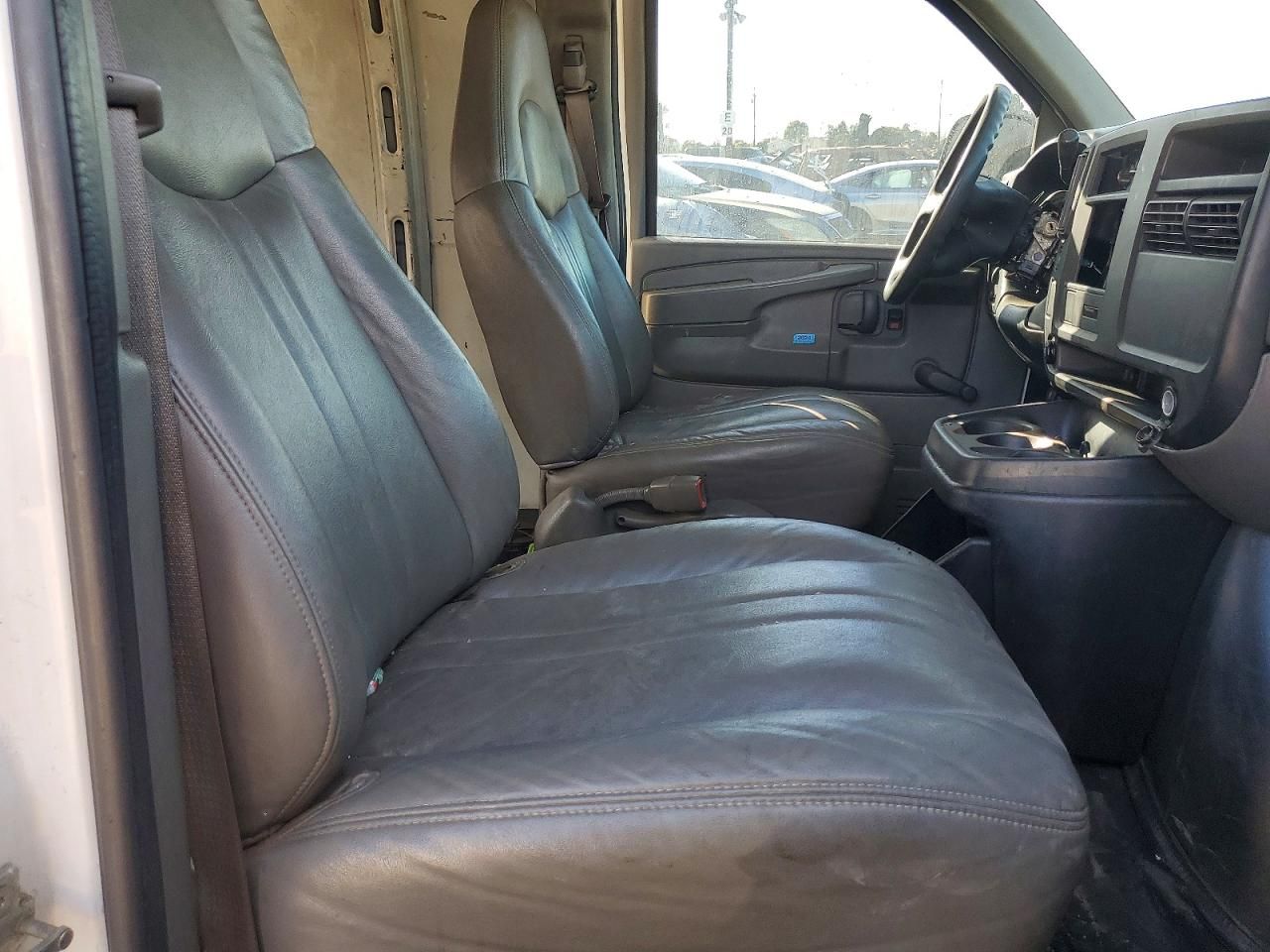 2001 Chevrolet Express 2500 Cargo Delivery Van