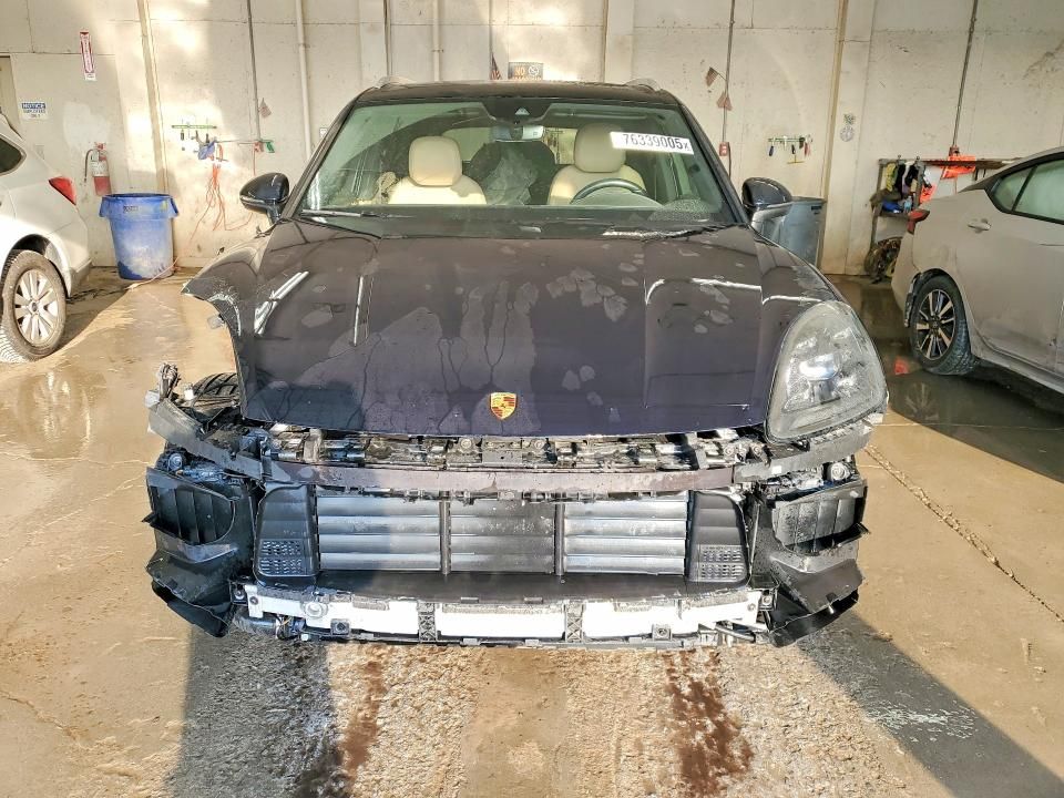 2021 Porsche Cayenne