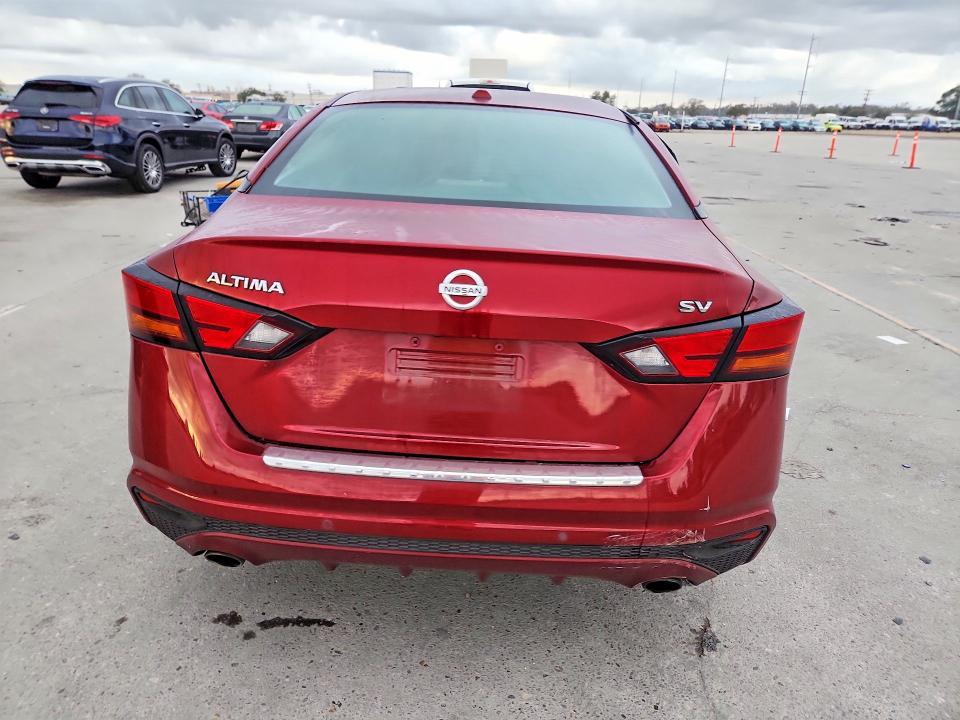 2021 Nissan Altima sv