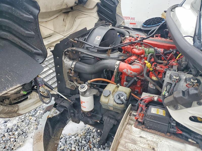 2015 Freightliner M2 106 MED-Semi Truck