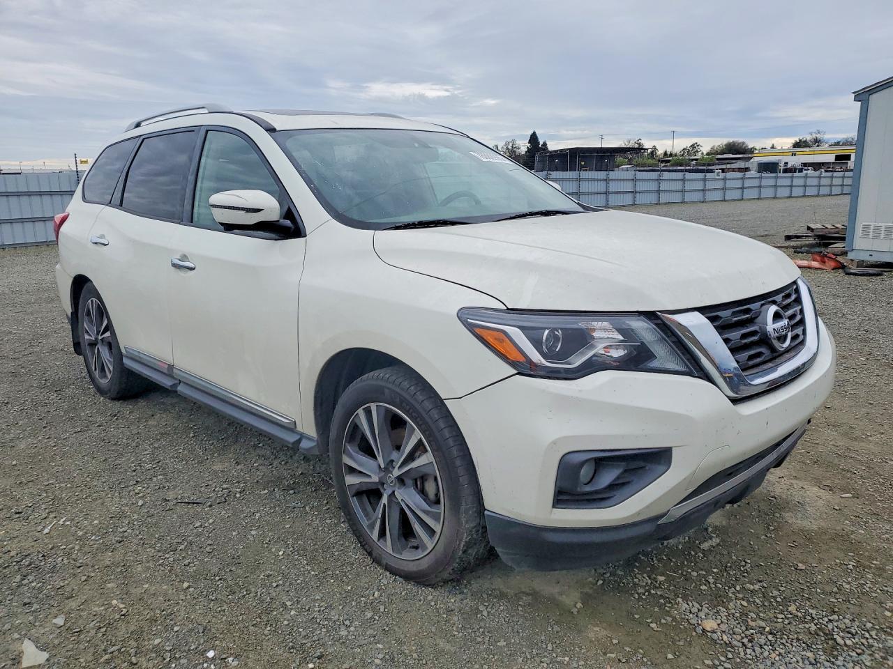 2019 Nissan Pathfinder Platinum