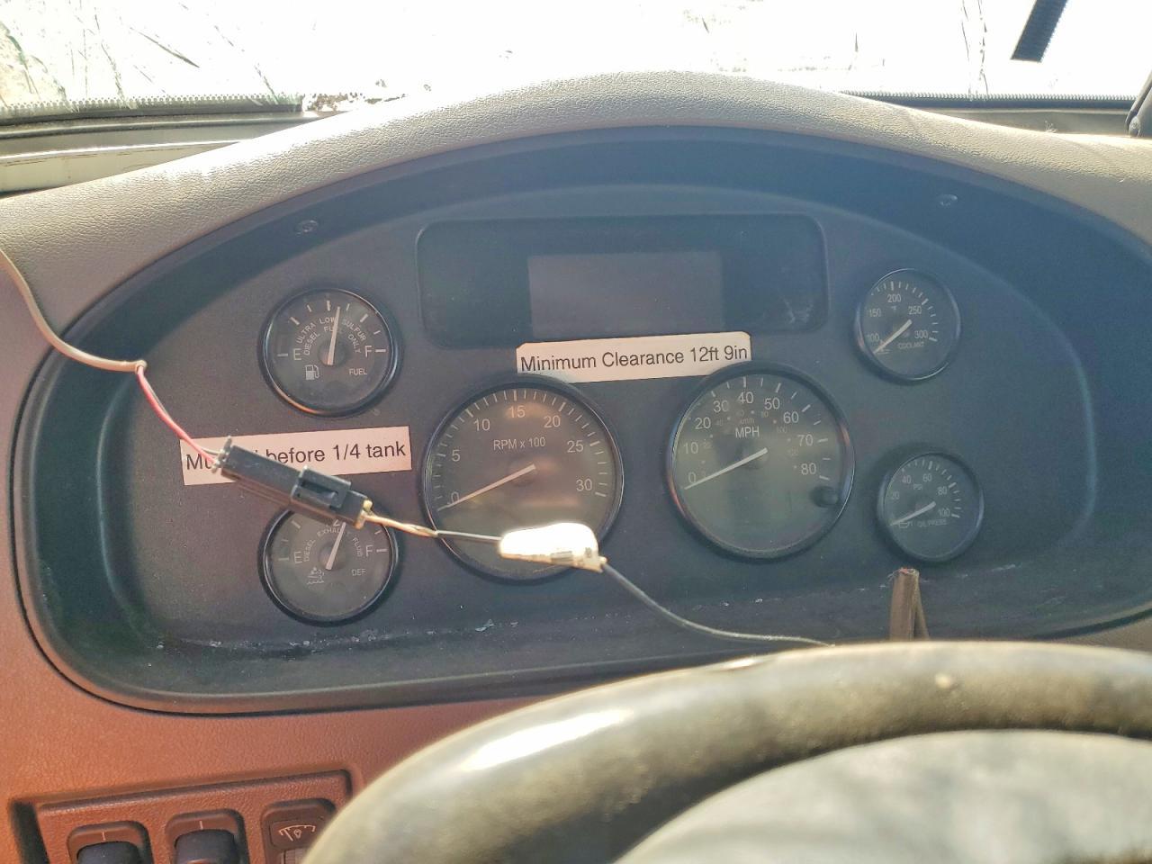 2016 Peterbilt 325 BOX Truck