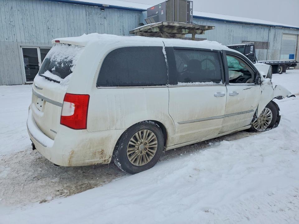 2015 Chrysler Town & Country Limited Platinum