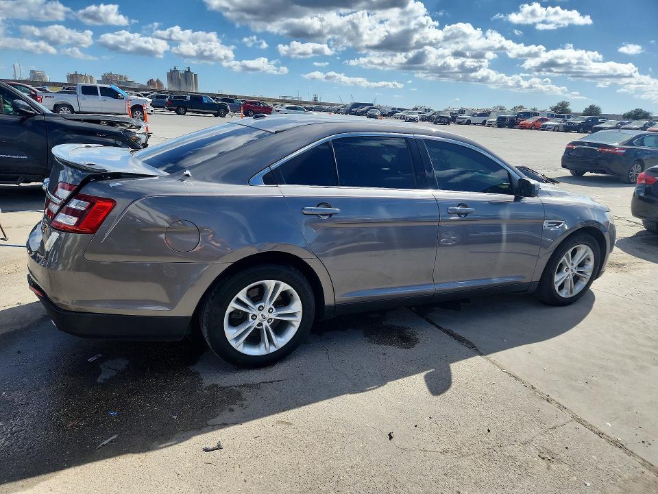 2014 Ford Taurus sel