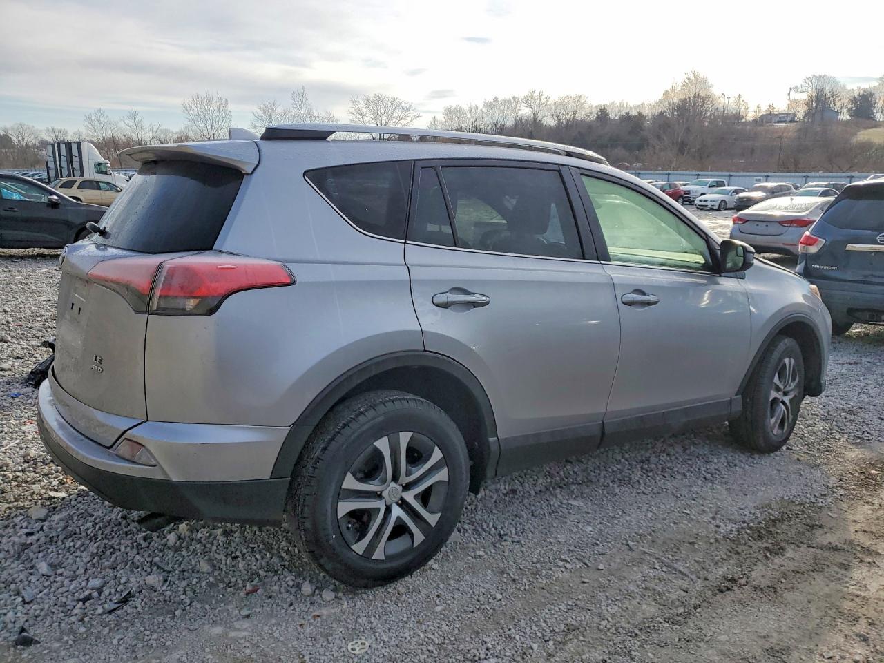 2018 Toyota Rav4 le