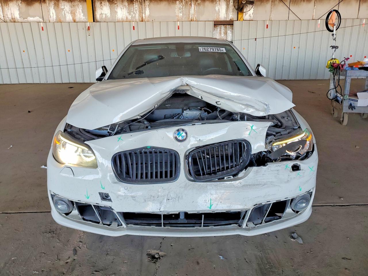2016 BMW 528 xi