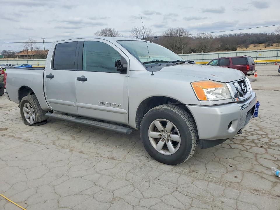 2013 Nissan Titan s