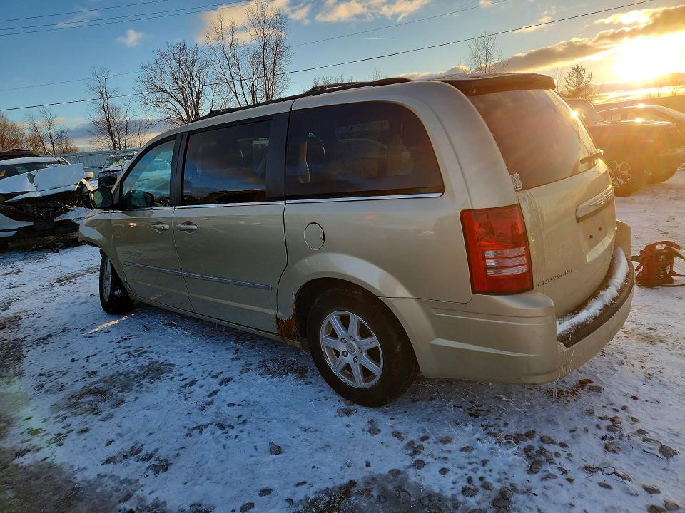 2010 Chrysler Town & Country Touring