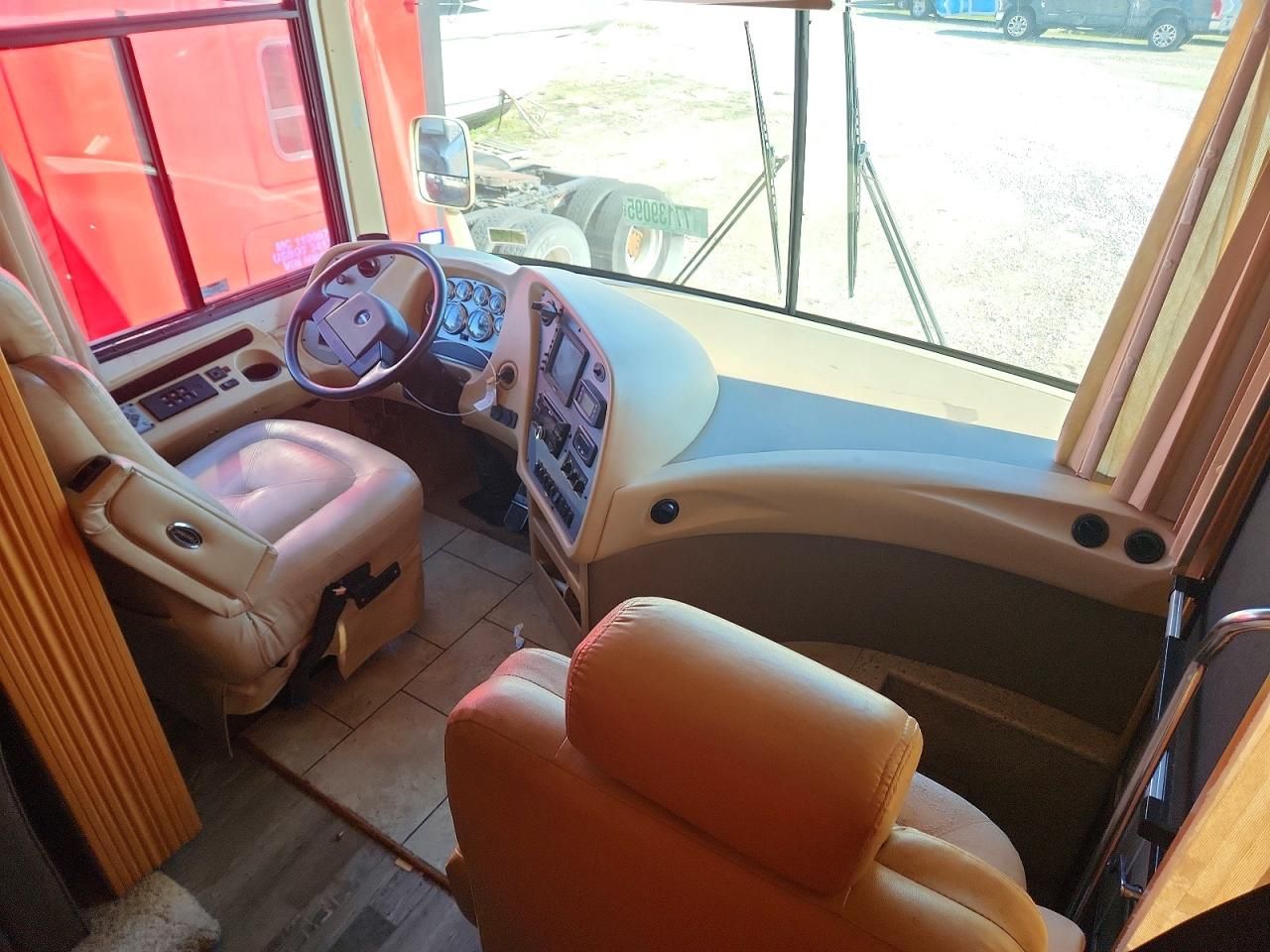 2006 Freigliner Chassis X Line Motor Home