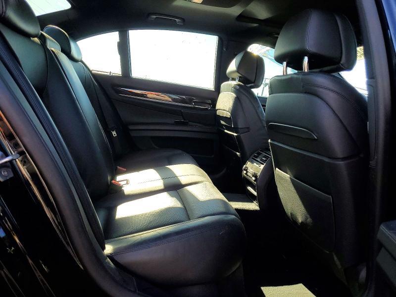 2015 BMW 740 i