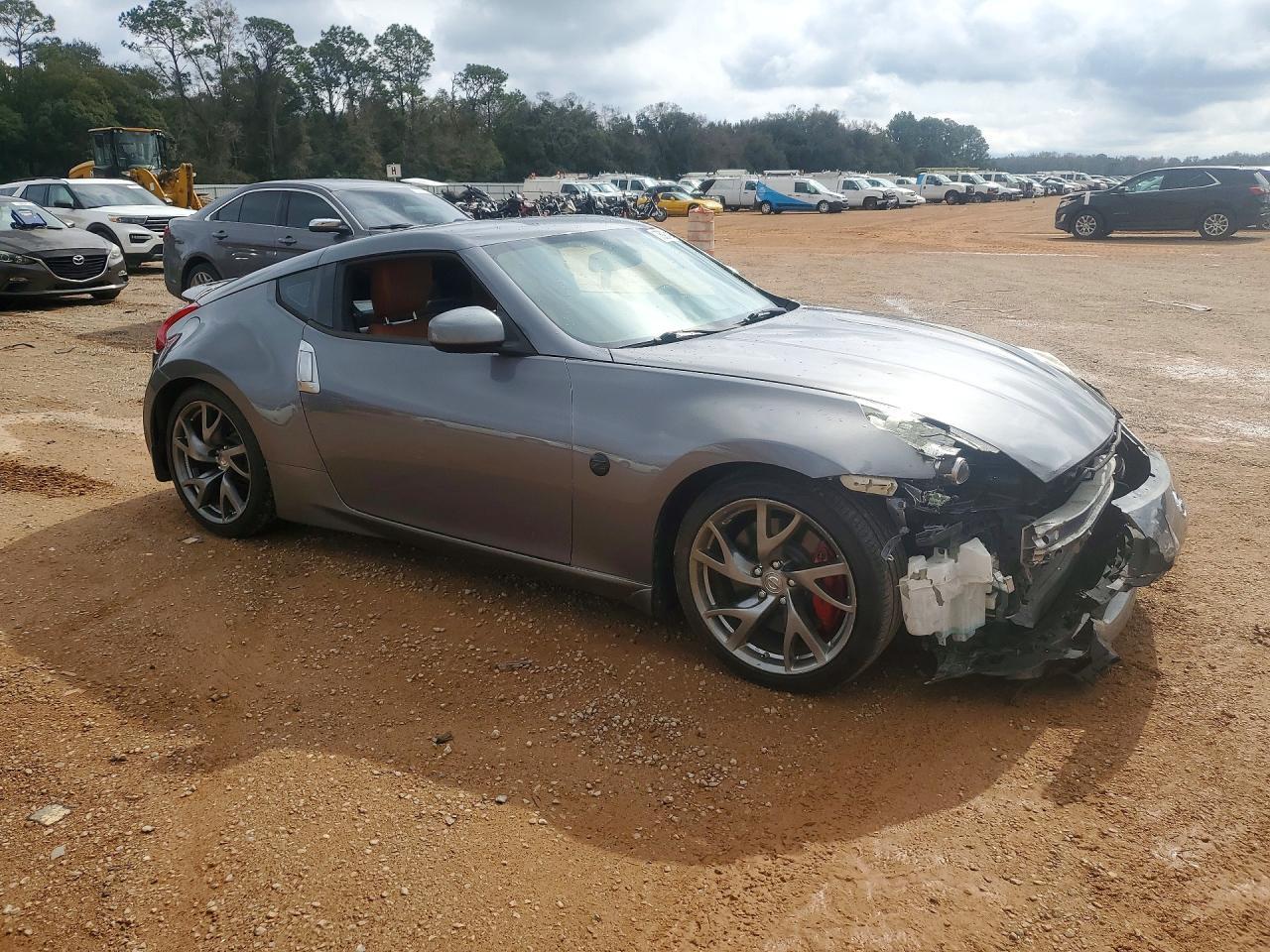 2014 Niss 370z Base