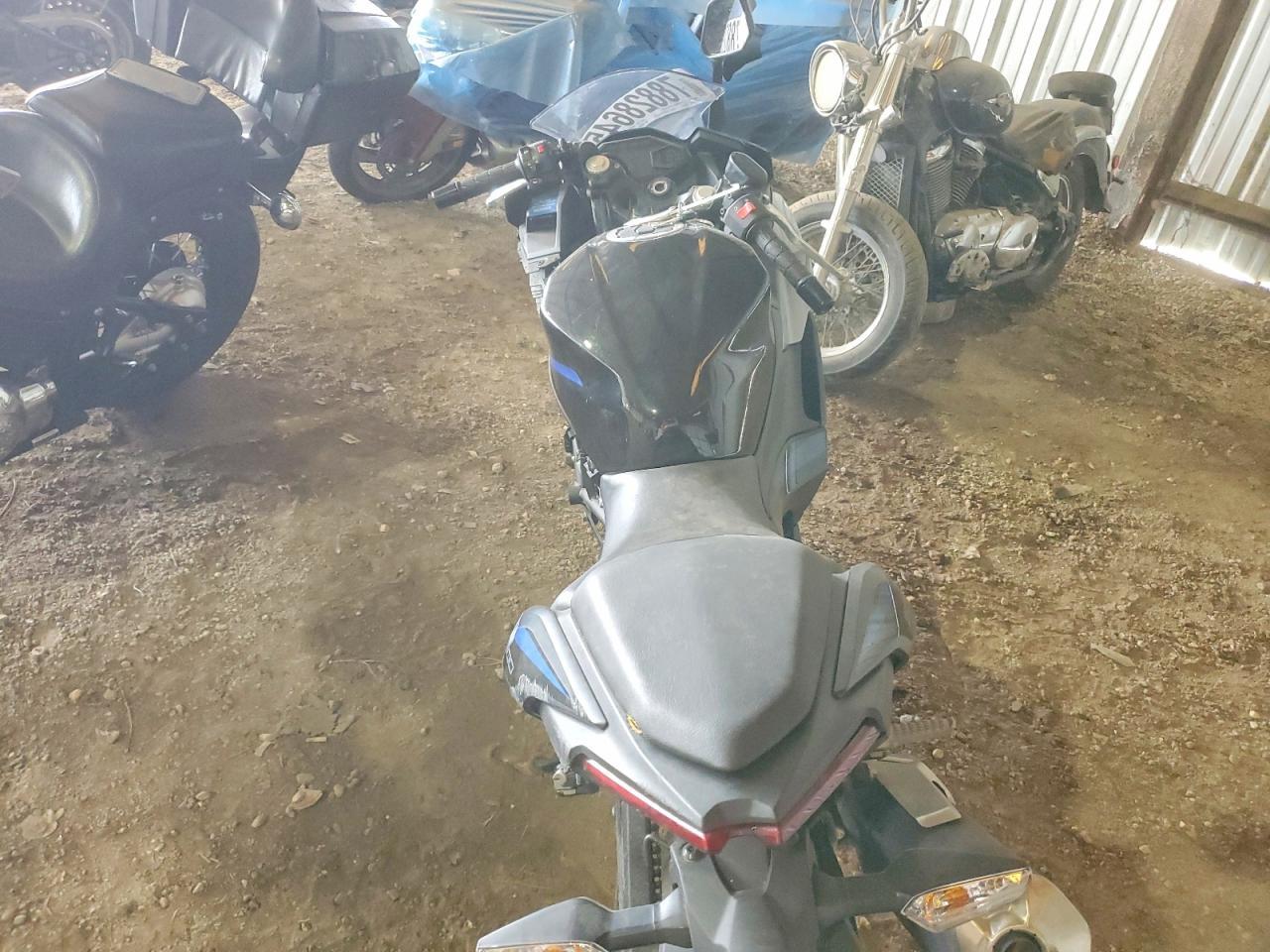 2025 Kawasaki EX500