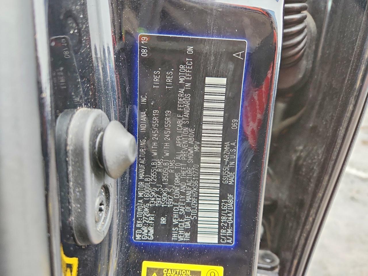 2019 Toyota Highlander se
