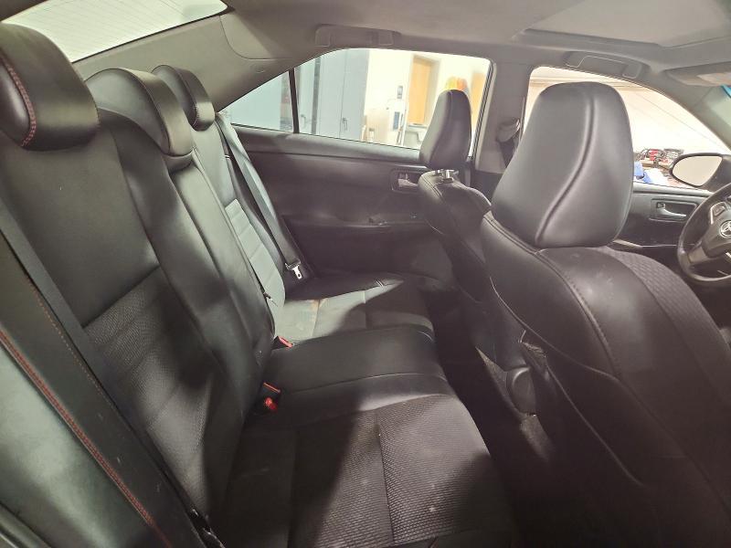 2016 Toyota Camry le
