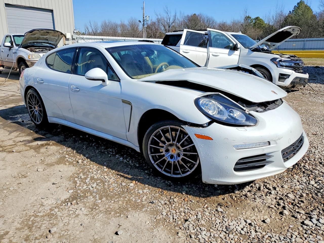 2016 Porsche Panamera 2