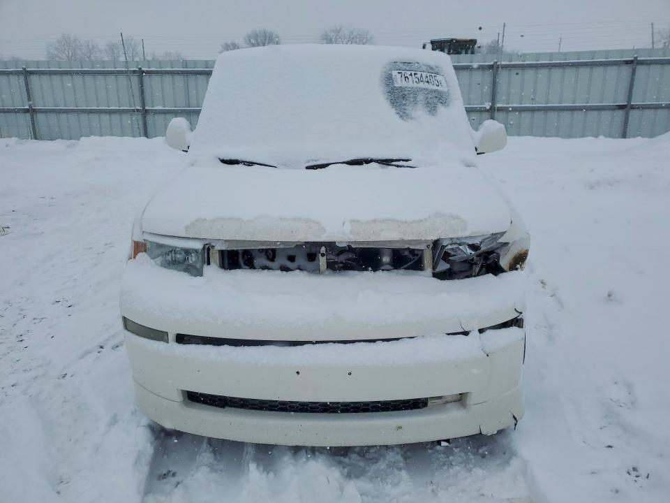 2005 Scion XB