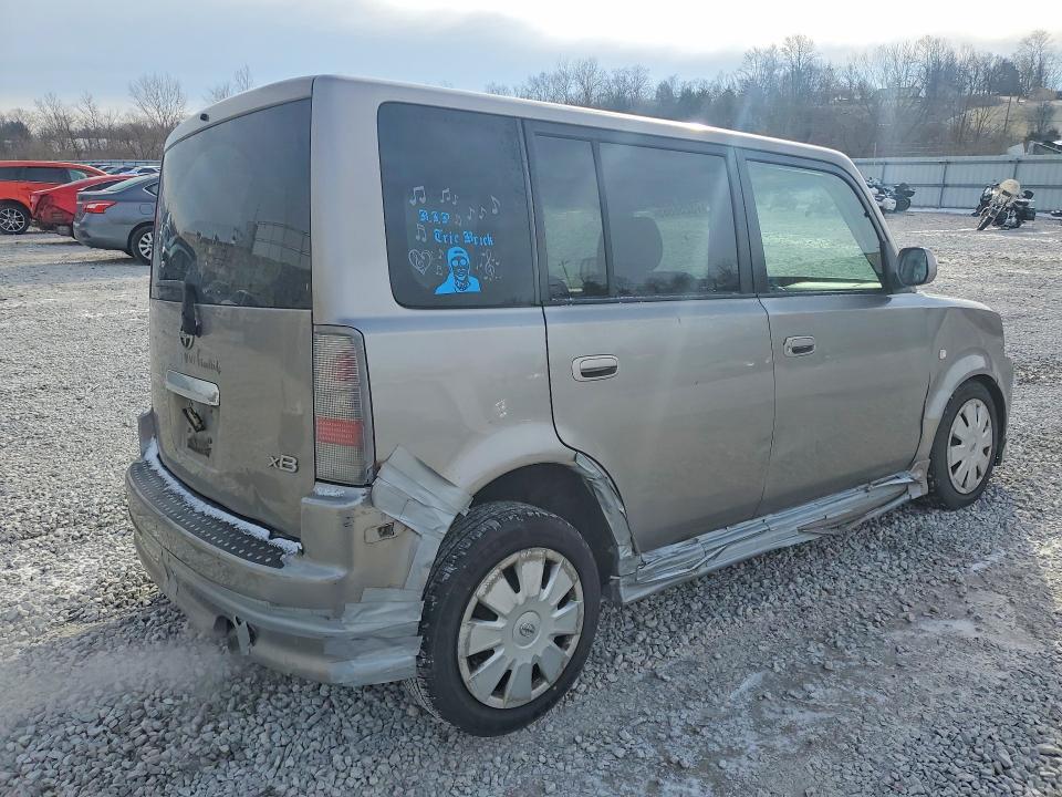 2004 Scion XB