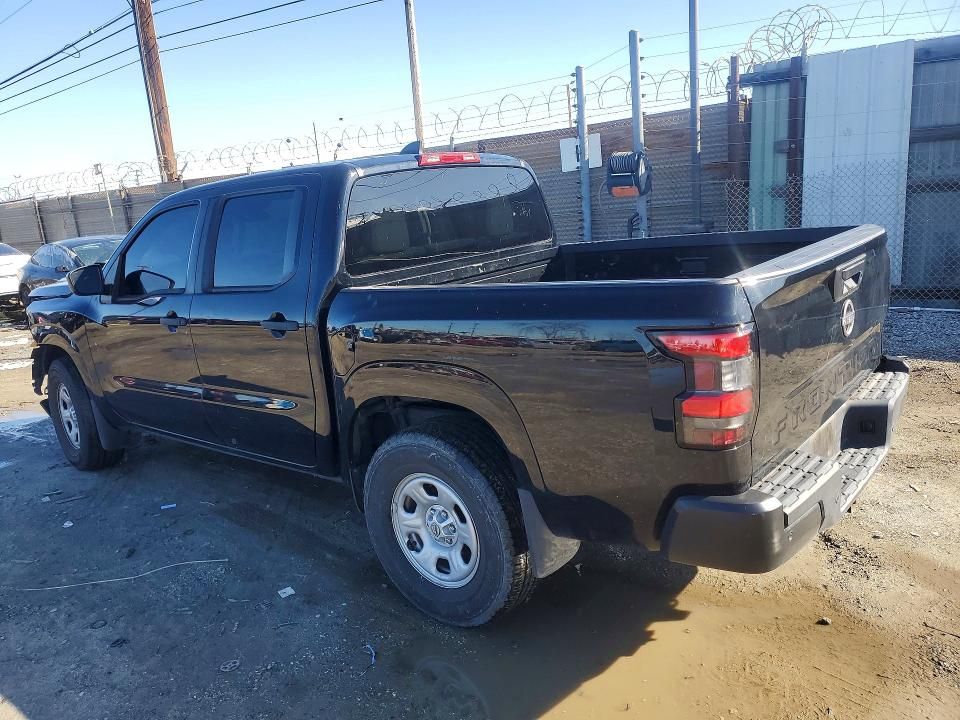 2022 Nissan Frontier s