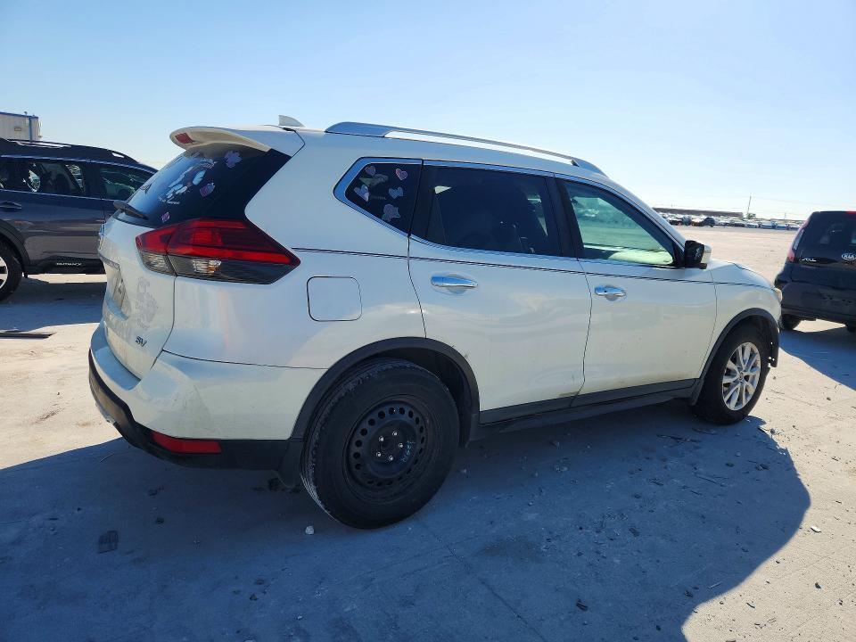 2017 Nissan Rogue sv