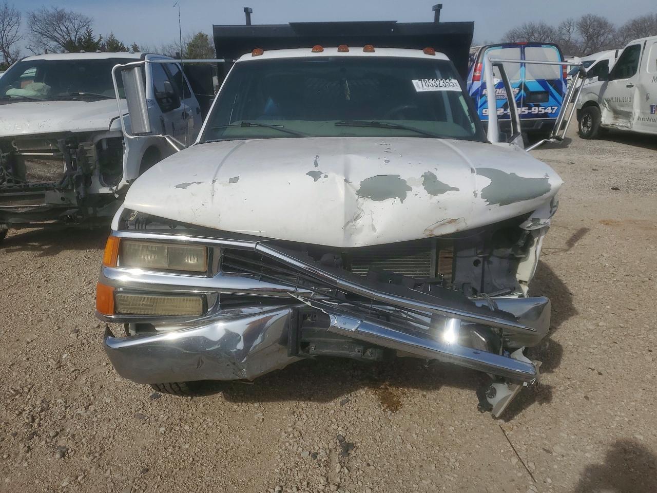 2000 Chevrolet GMT-400 C3500
