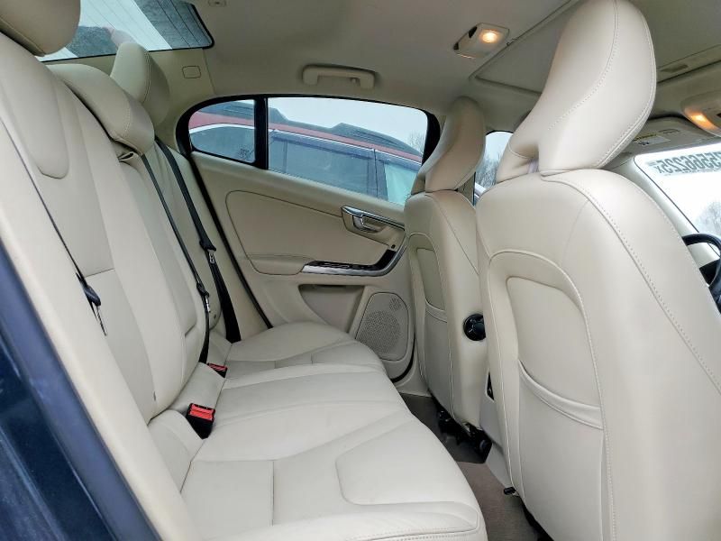 2015 Volvo S60 Platinum